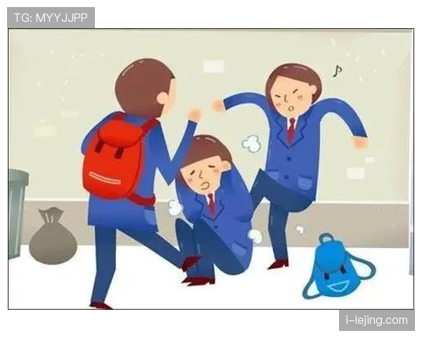 拉人犯规判罚的界限在哪？裁判如何区分合法防守和犯规行为