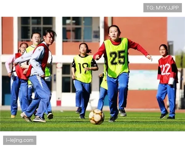 点球与罚球规则全解析：决胜时刻裁判如何判罚关键一球？