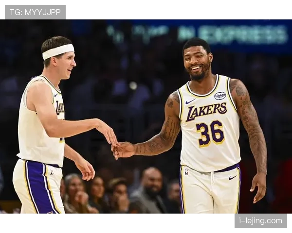 格林挡拆助攻提升球队进攻效率显著拉开对手防线