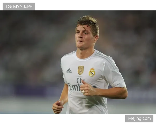 巴尔韦德与托尼·克罗斯：全能工兵和节拍器大师的技术风格对比解析