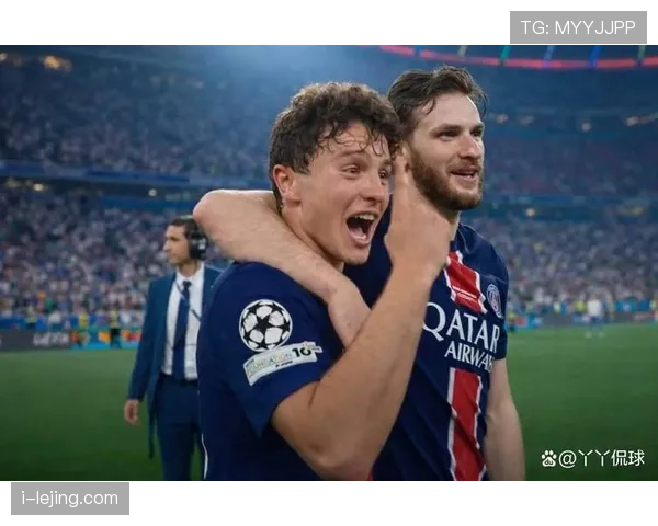 强强对话中巴黎圣日耳曼越踢越被动，真问题藏不住了？