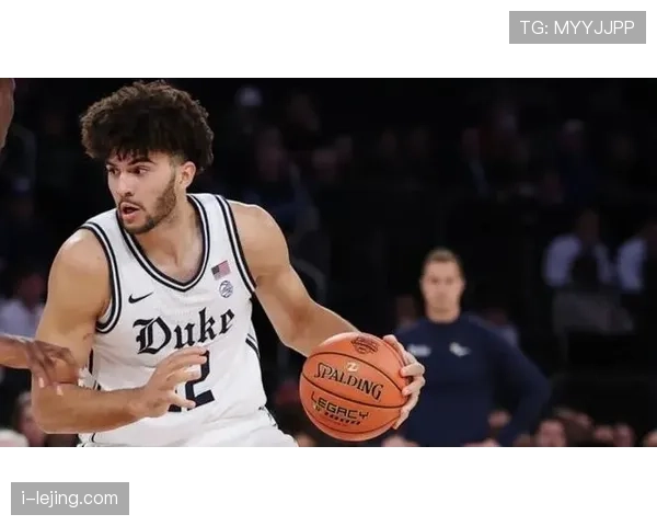 布泽尔篮下强攻提升球队内线火力抢占优势