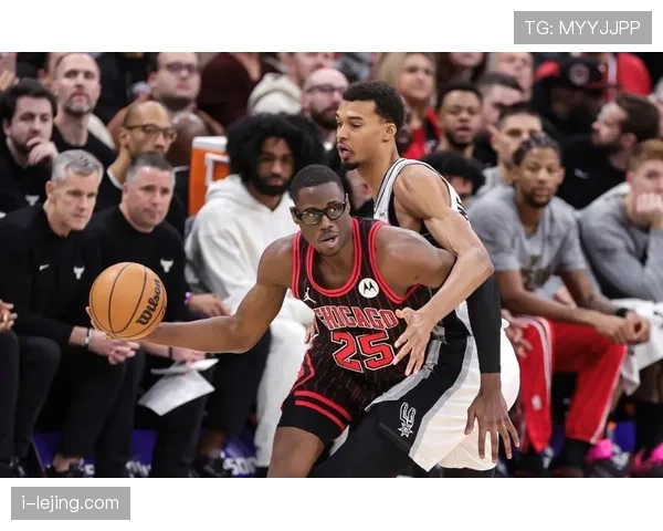 斯科蒂·巴恩斯三分效率提升显著，替补得分能力拉开球队优势