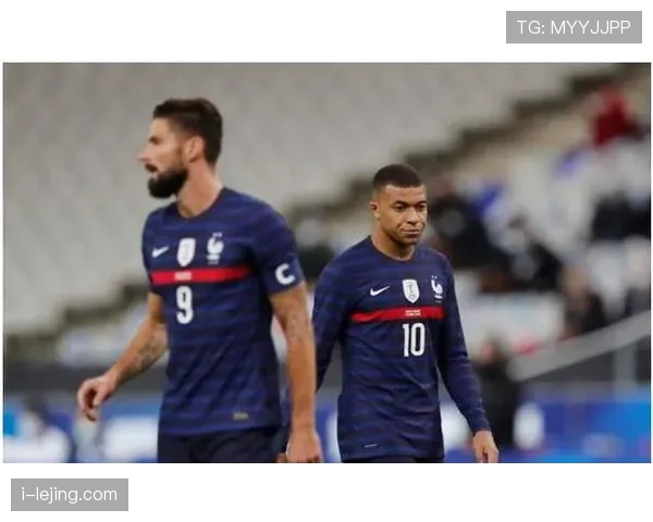 卡塞米罗与坎特的防守覆盖差异：体系驱动下的角色分化